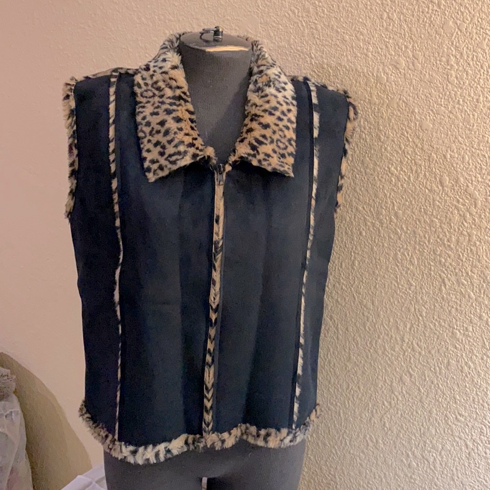 Saddle Ridge Vintage Collection Vest!!